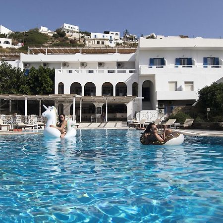 Armadoros Hotel / Ios Backpackers Eksteriør billede