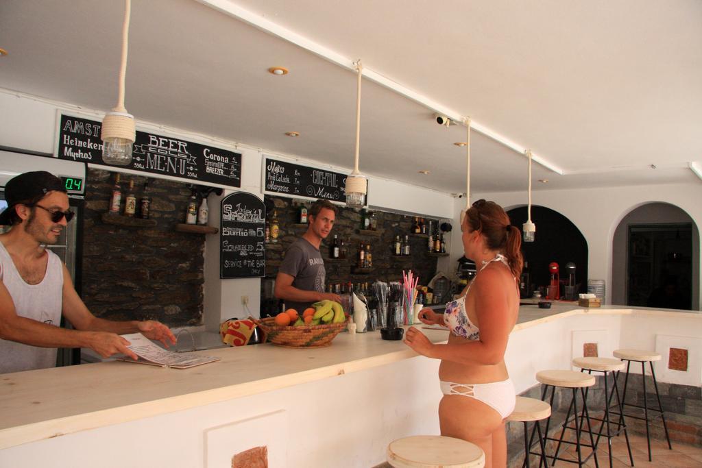 Armadoros Hotel / Ios Backpackers Eksteriør billede